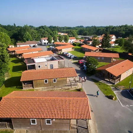 Chateau De La Plinguetiere *