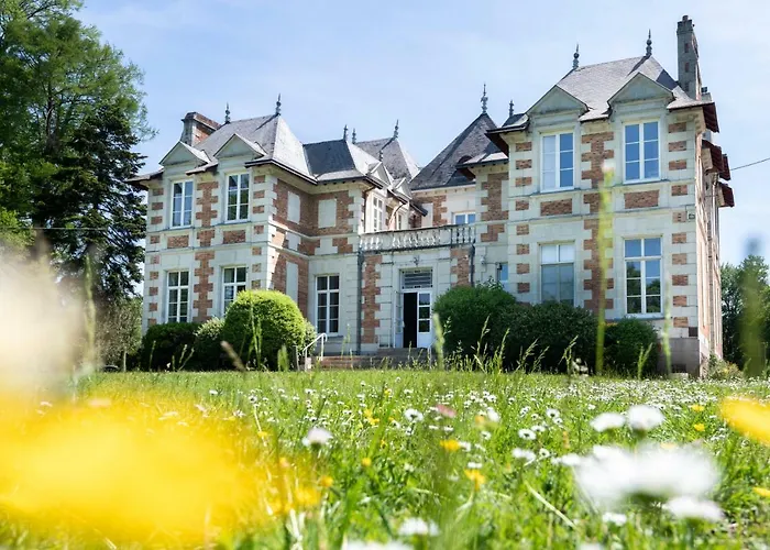 Chateau De La Plinguetiere مكان تخييم